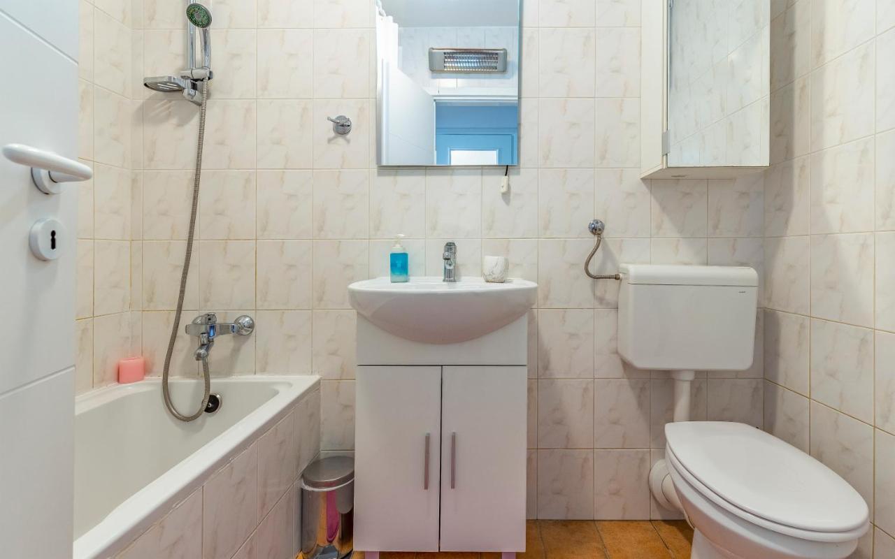 Olga'S Place-New Apartment 200 Mt From The Sea プーラ エクステリア 写真