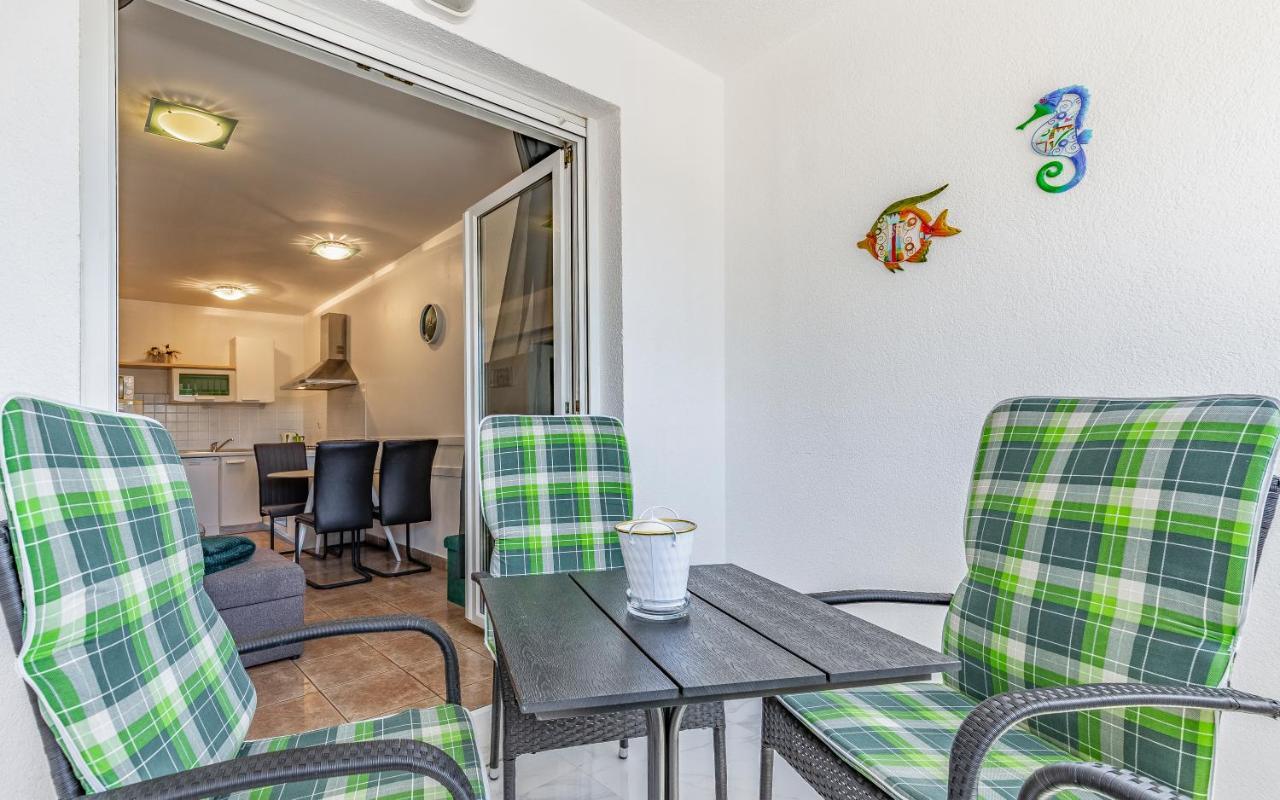 Olga'S Place-New Apartment 200 Mt From The Sea プーラ エクステリア 写真