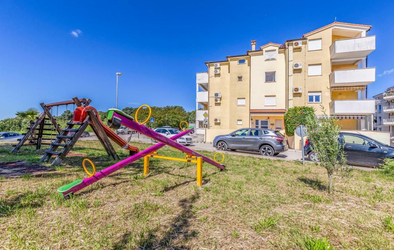 Olga'S Place-New Apartment 200 Mt From The Sea プーラ エクステリア 写真